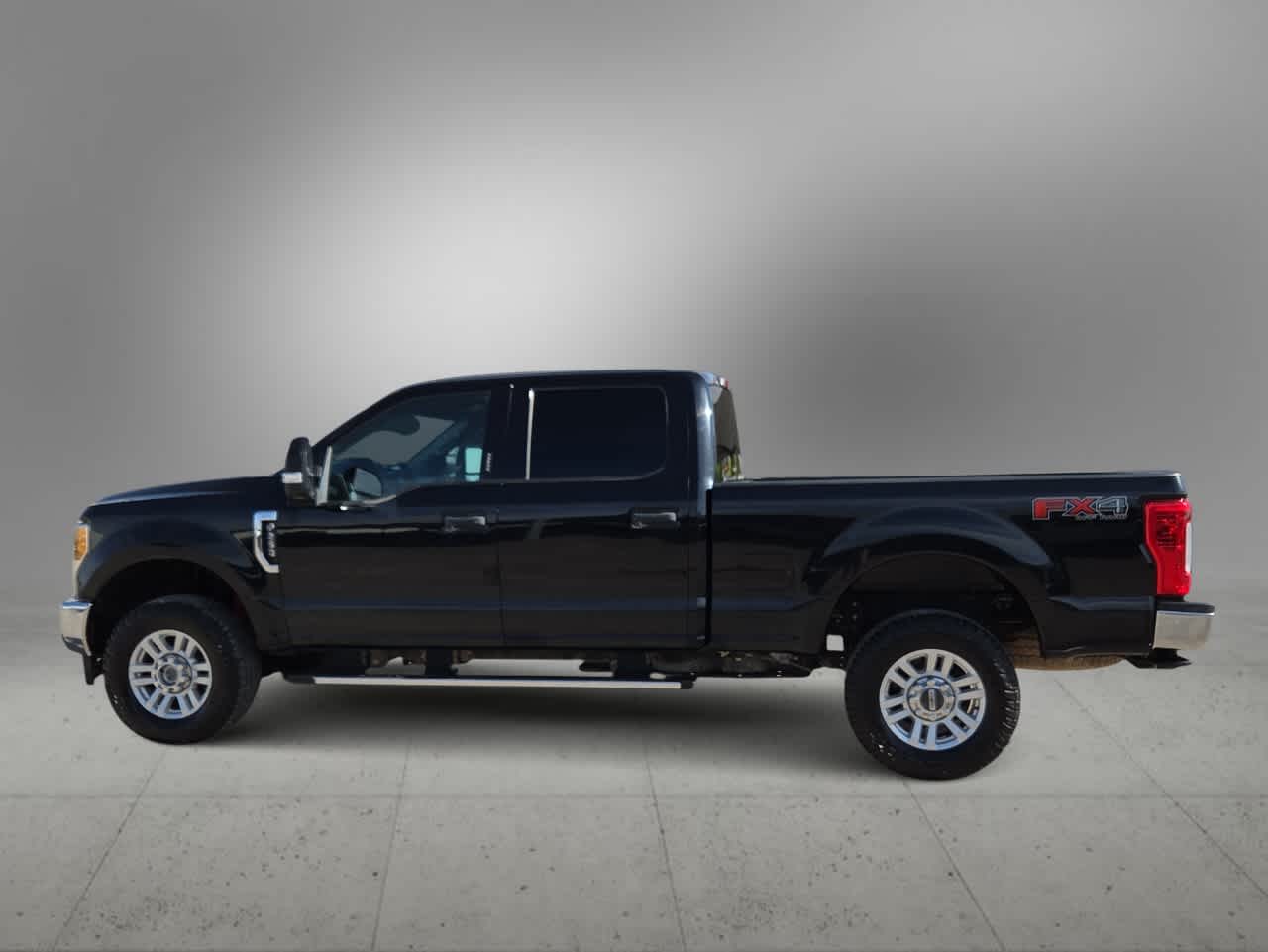 Thumbnail: 2017 Ford Econoline - 4