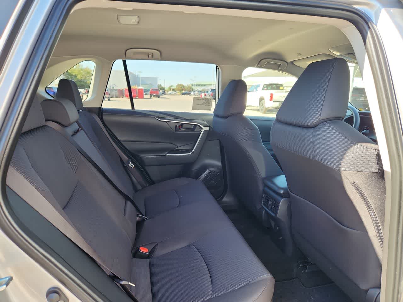 Thumbnail: 2025 Toyota RAV4 - 17