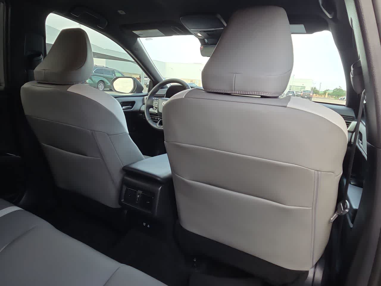 Thumbnail: 2025 Toyota Camry - 15