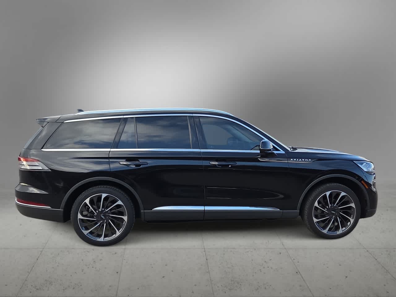 Thumbnail: 2024 Lincoln Aviator - 9