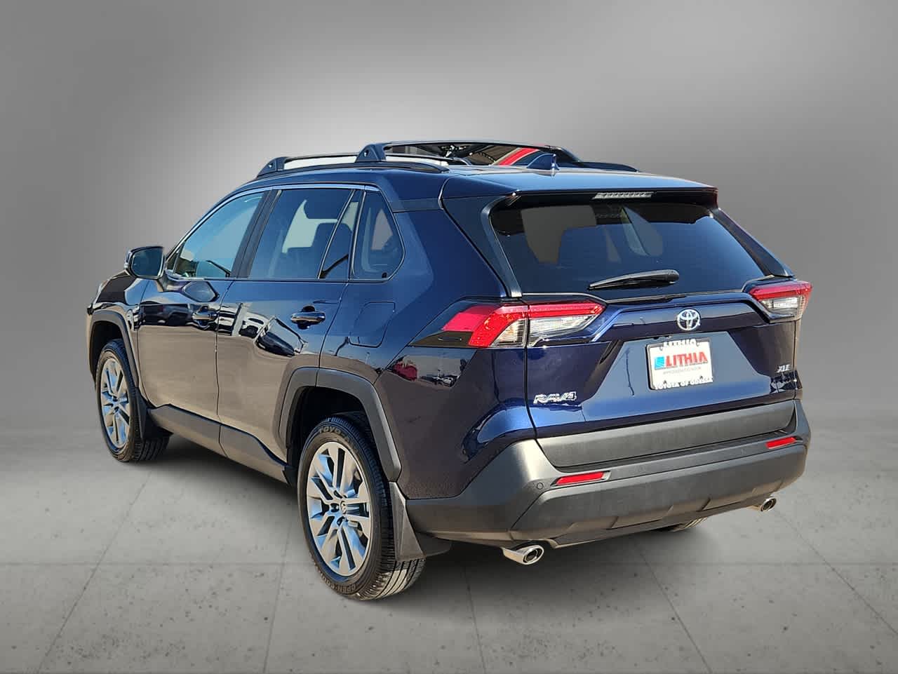 Thumbnail: 2023 Toyota RAV4 - 6