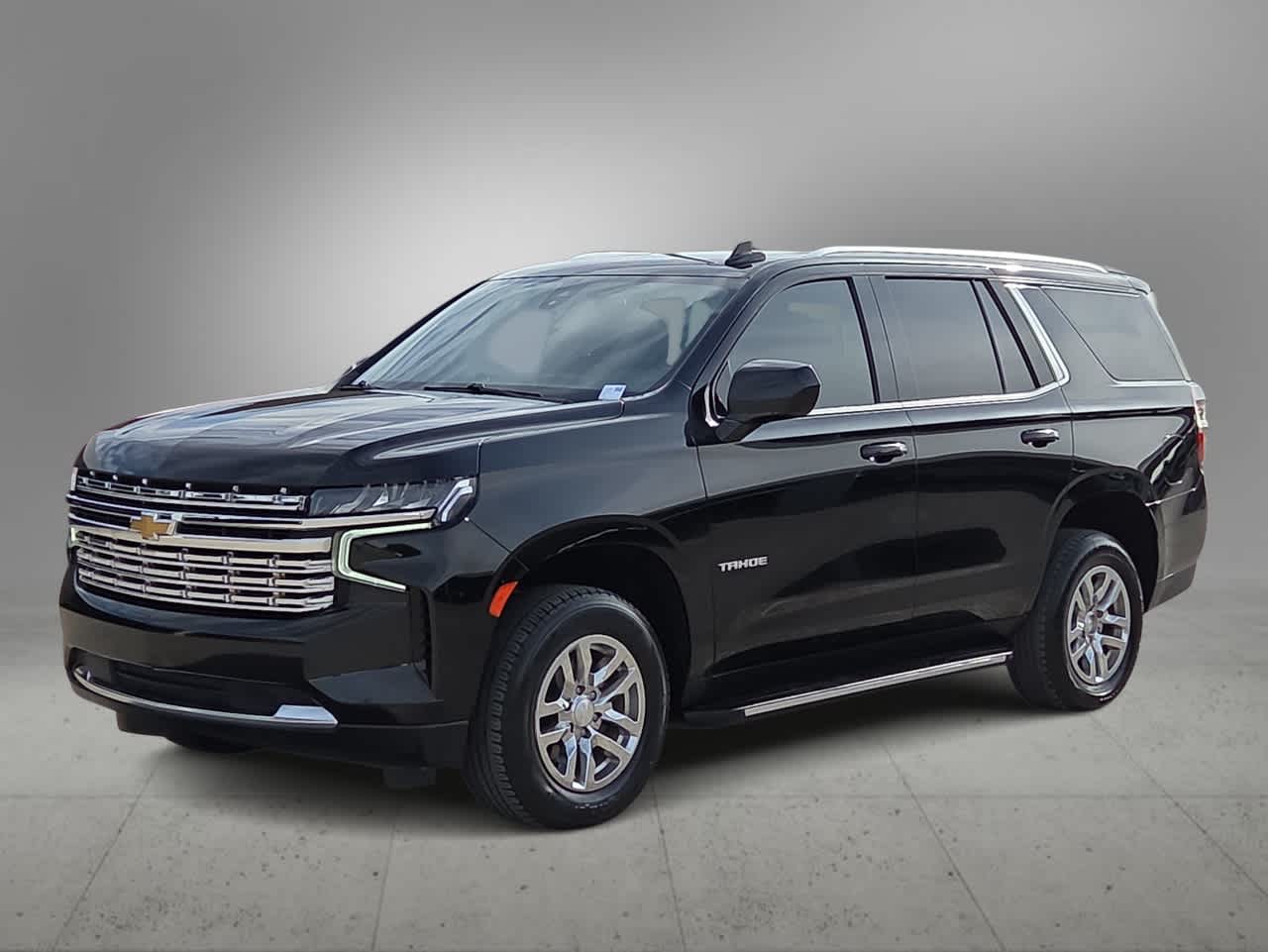 Thumbnail: 2021 Chevrolet Tahoe - 4