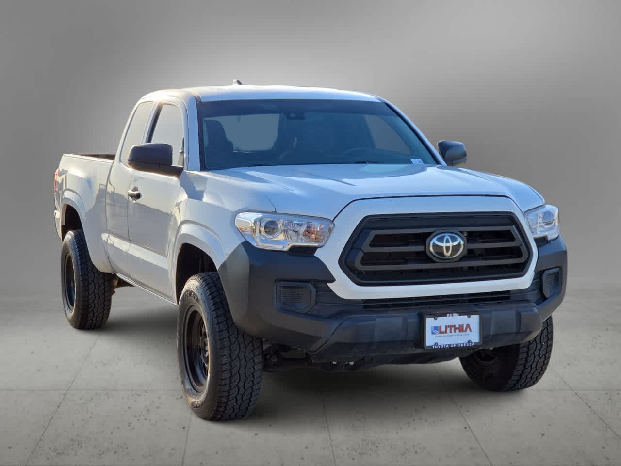 Thumbnail: 2022 Toyota Tacoma - 3