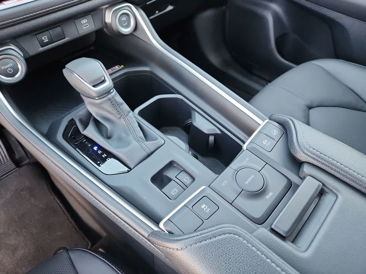 Thumbnail: 2026 Toyota Grand Highlander - 21