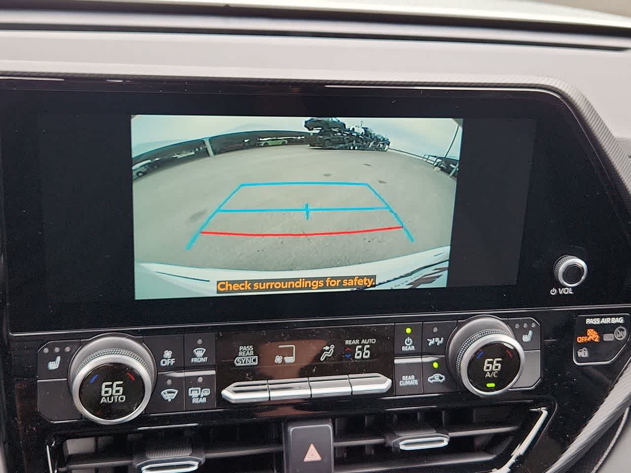 Thumbnail: 2026 Toyota Highlander - 25