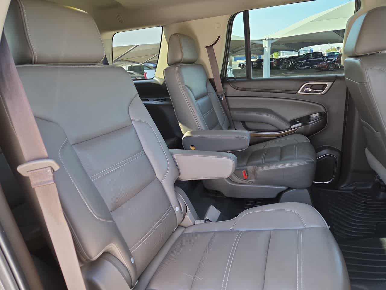 Thumbnail: 2019 GMC Yukon - 17