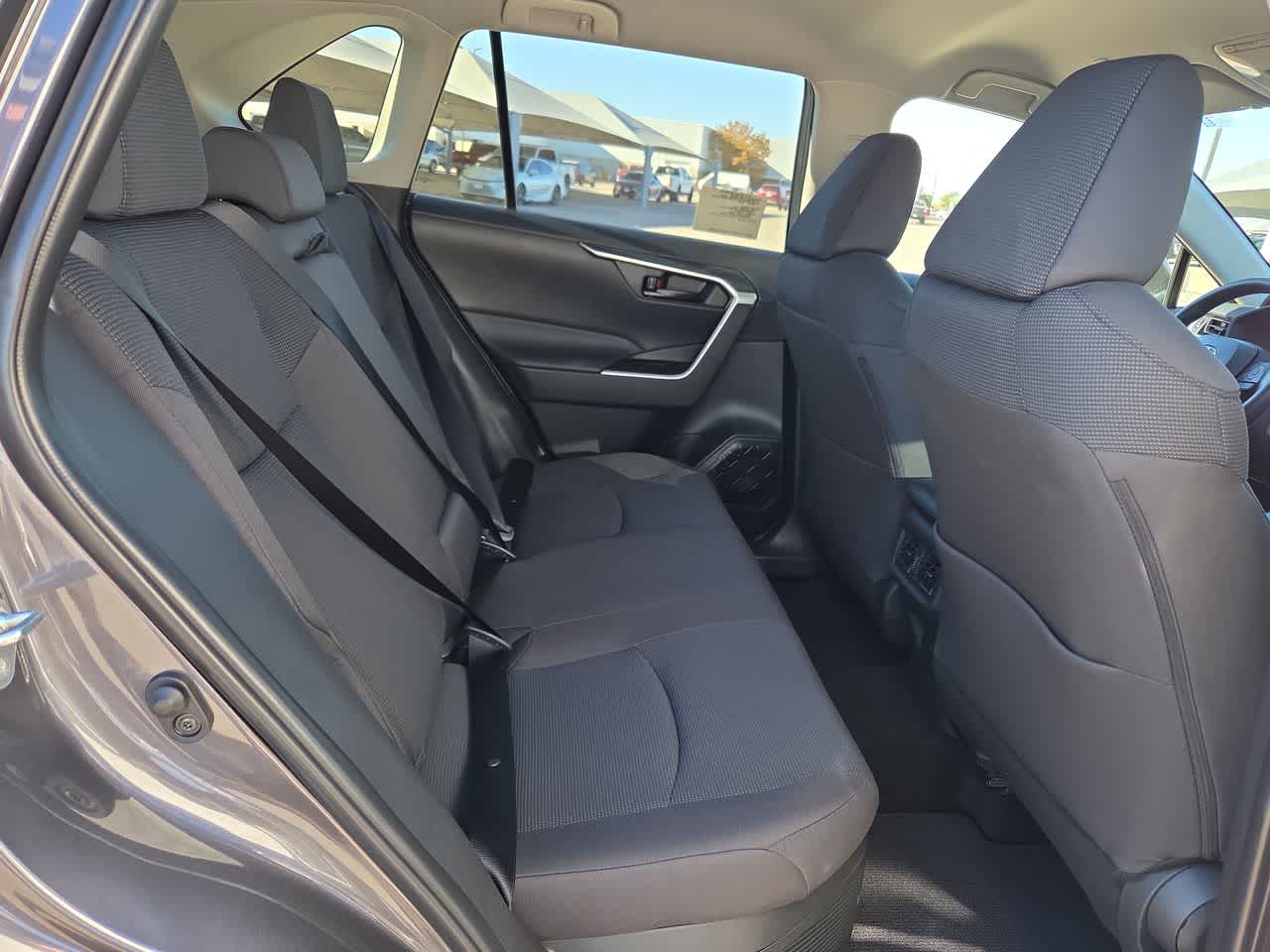 Thumbnail: 2025 Toyota RAV4 - 21