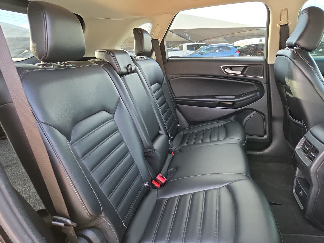 Thumbnail: 2022 Ford Edge - 18