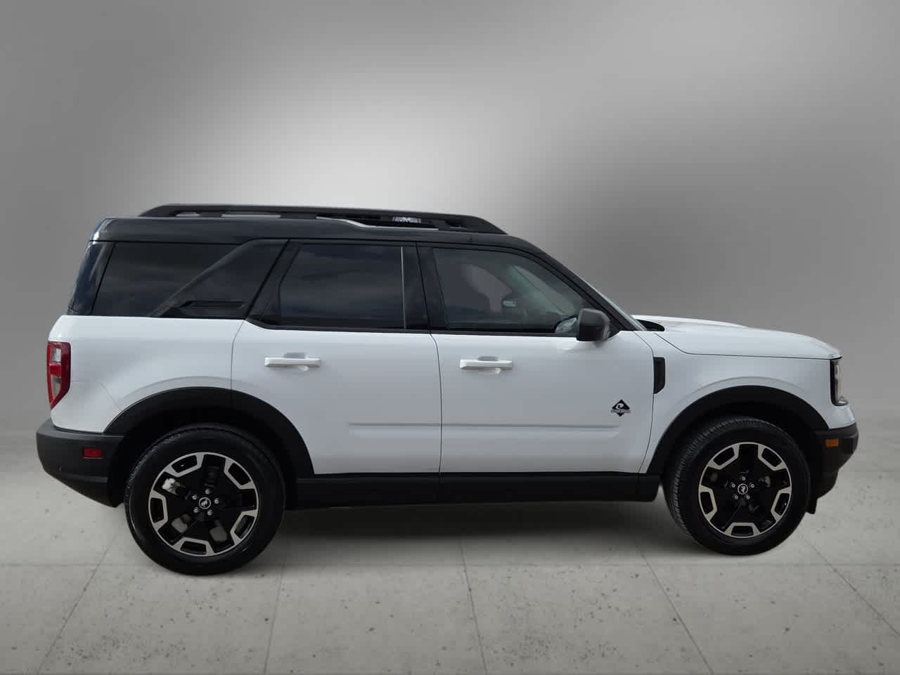 Thumbnail: 2023 Ford Bronco Sport - 9