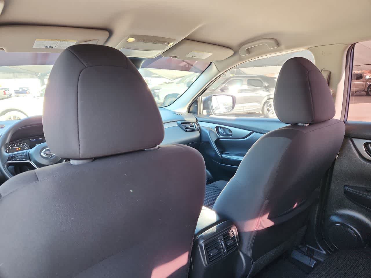 Thumbnail: 2022 Nissan Rogue Sport - 16