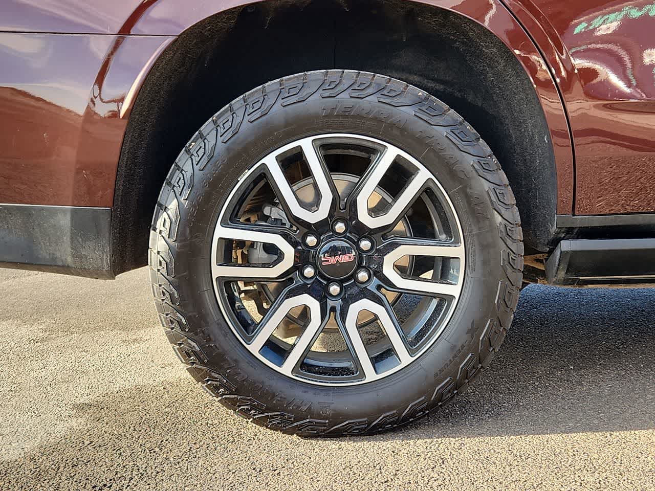 Thumbnail: 2023 GMC Yukon - 12