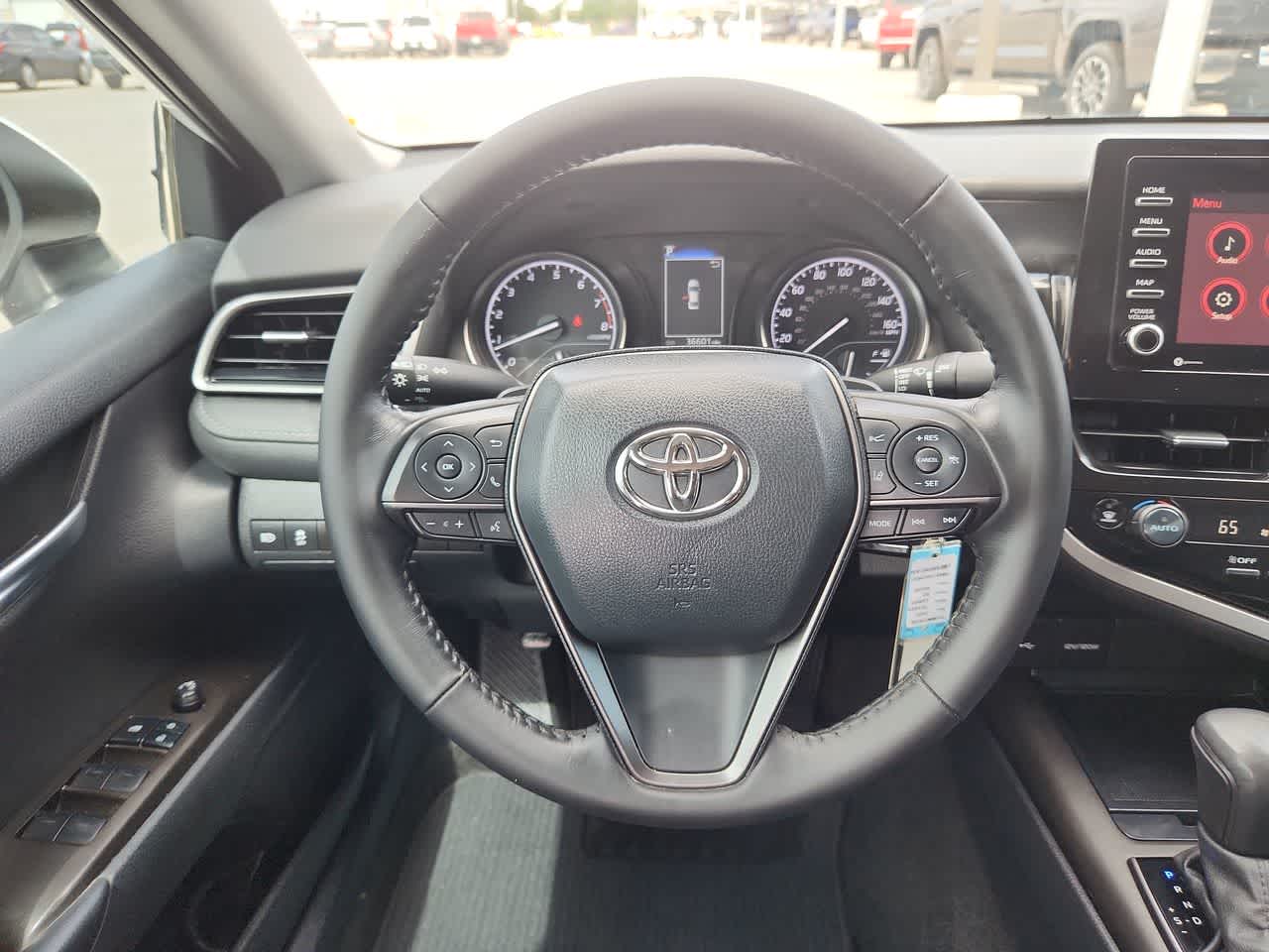 2022 Toyota Camry SE 19