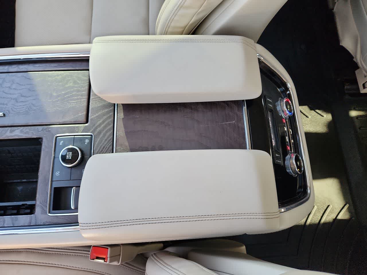 Thumbnail: 2021 Lincoln Navigator - 20