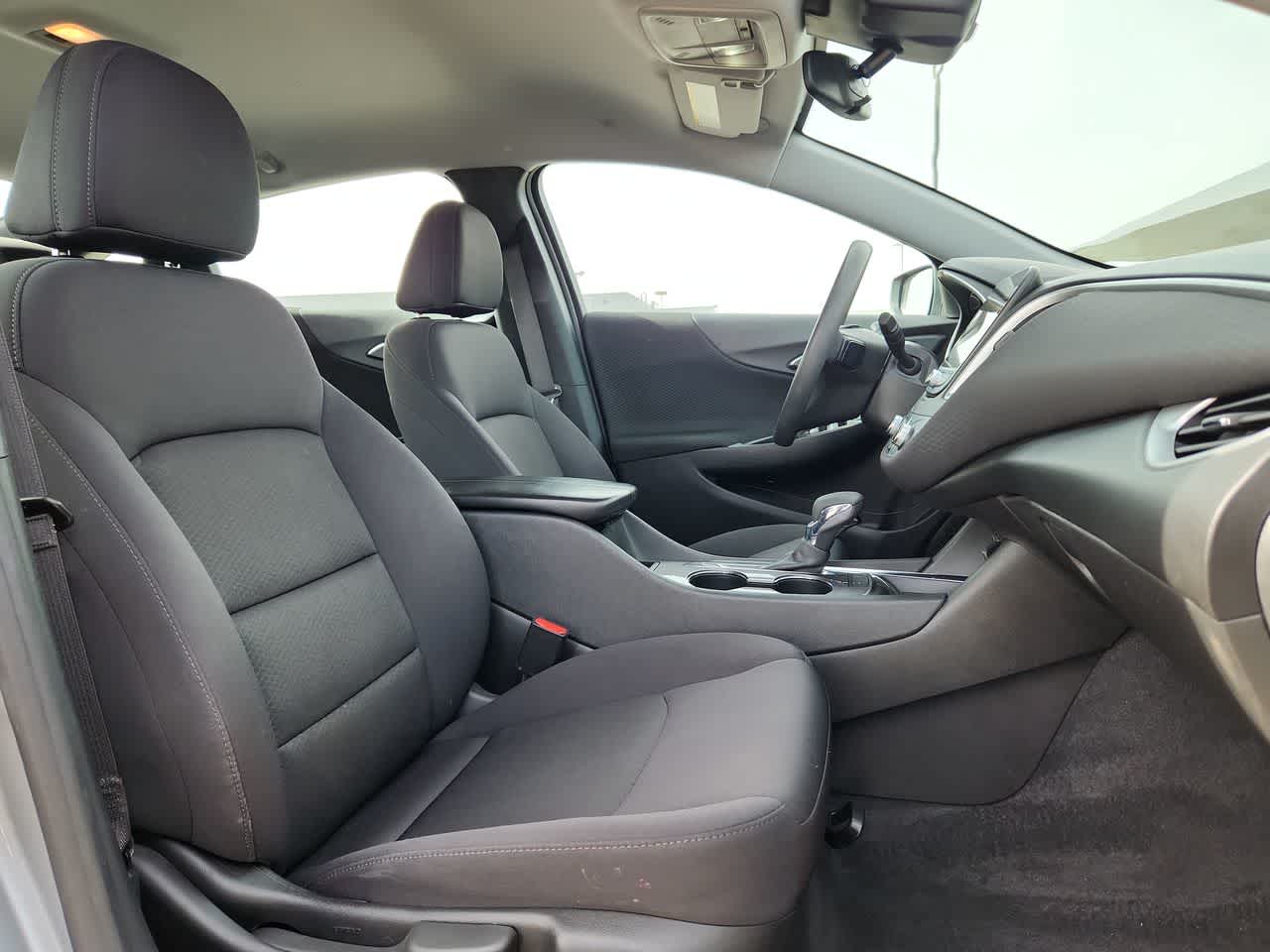 Thumbnail: 2024 Chevrolet Malibu - 18