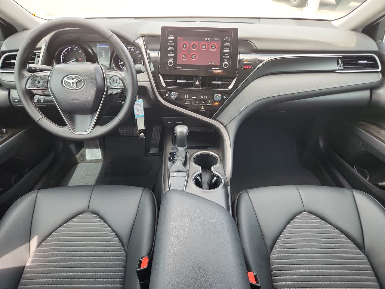 2022 Toyota Camry SE 14