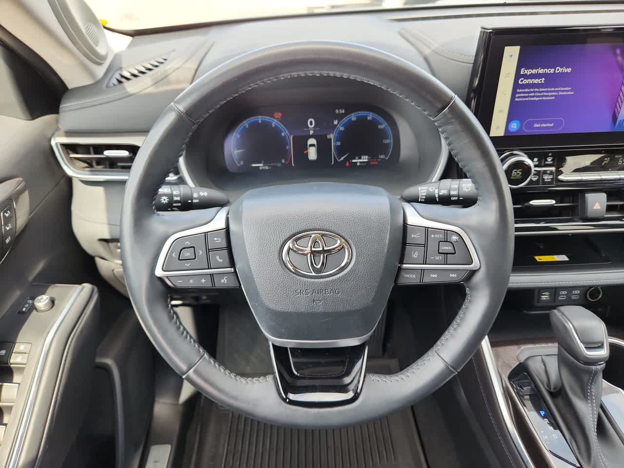 2023 Toyota Highlander Limited 23