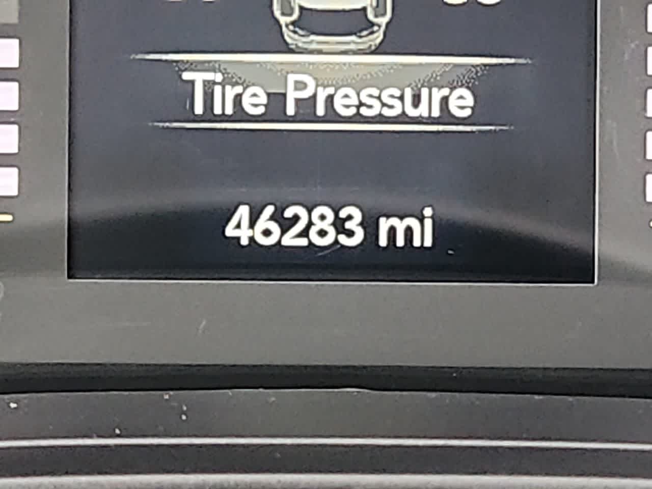 Thumbnail: 2021 Jeep Cherokee - 22