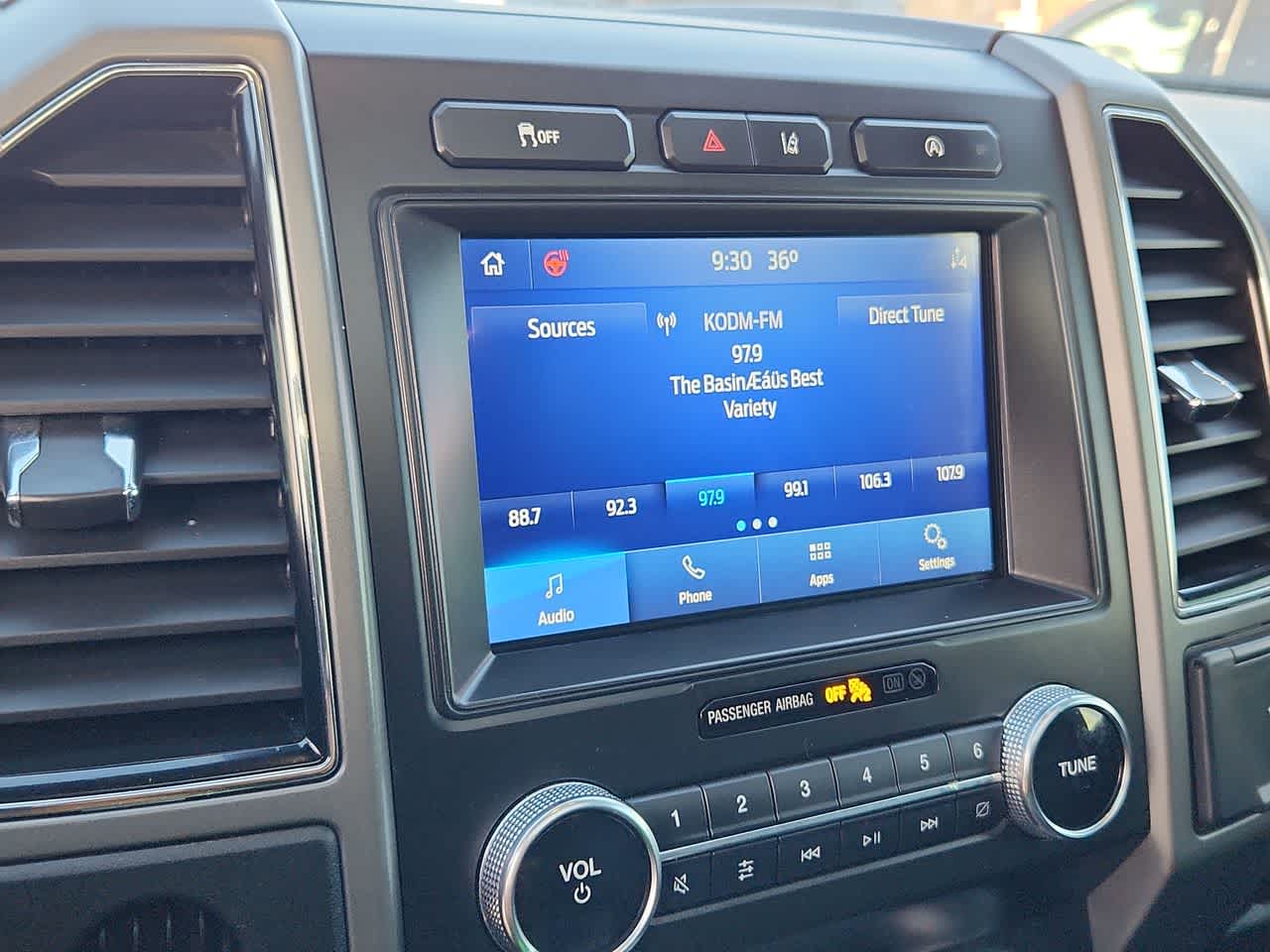 Thumbnail: 2021 Ford Expedition - 24