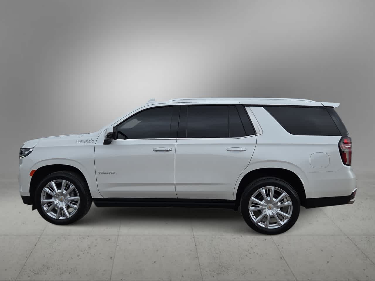 Thumbnail: 2021 Chevrolet Tahoe - 5