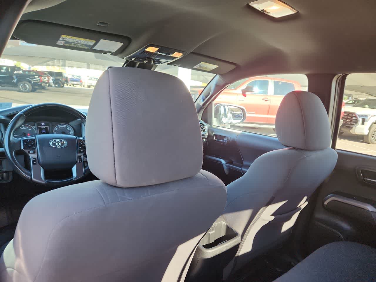 Thumbnail: 2019 Toyota Tacoma - 16