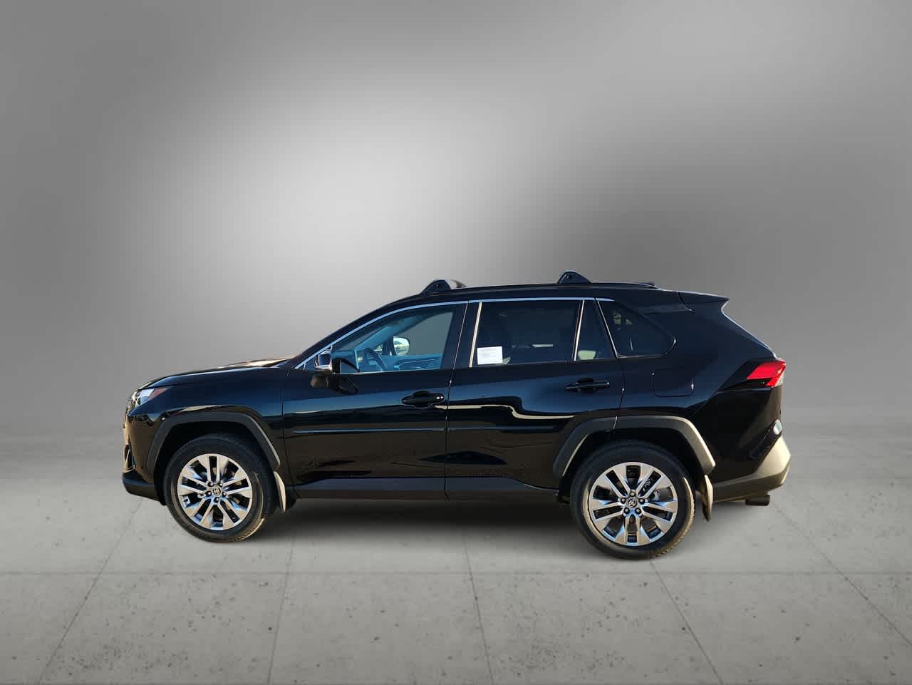 Thumbnail: 2025 Toyota RAV4 - 5