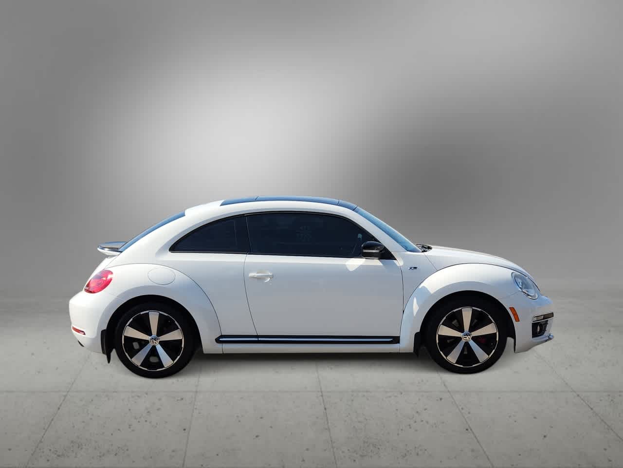 Thumbnail: 2013 Volkswagen Beetle - 9