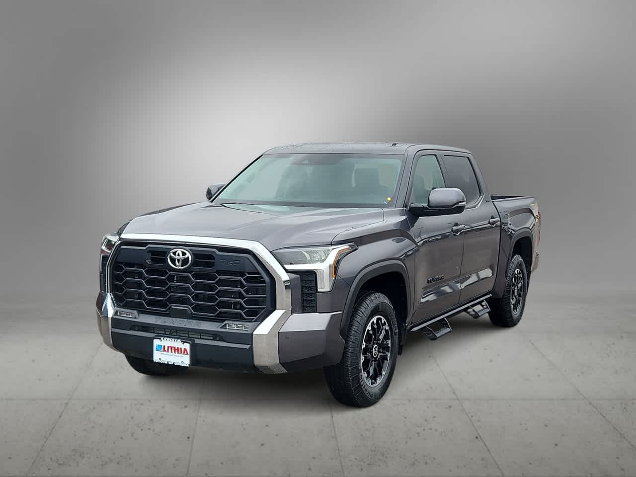 Thumbnail: 2022 Toyota Tundra - 4