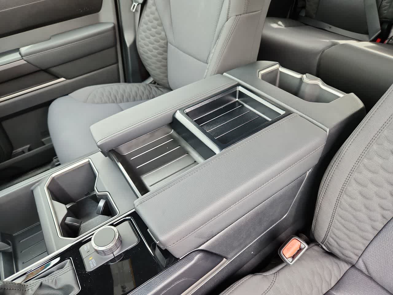 Thumbnail: 2025 Toyota Tundra - 20