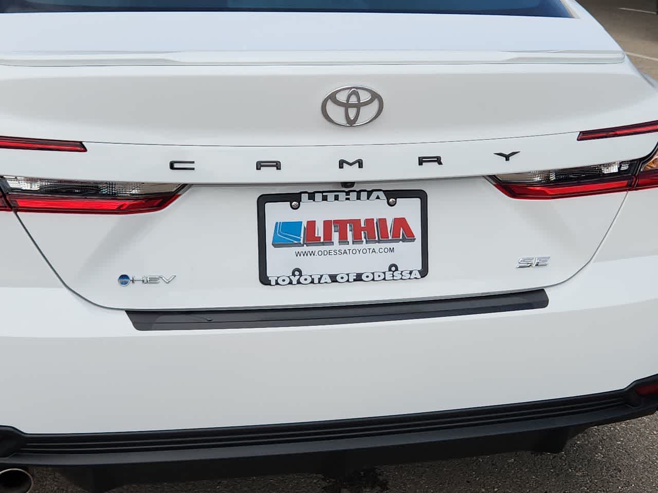 Thumbnail: 2025 Toyota Camry - 11