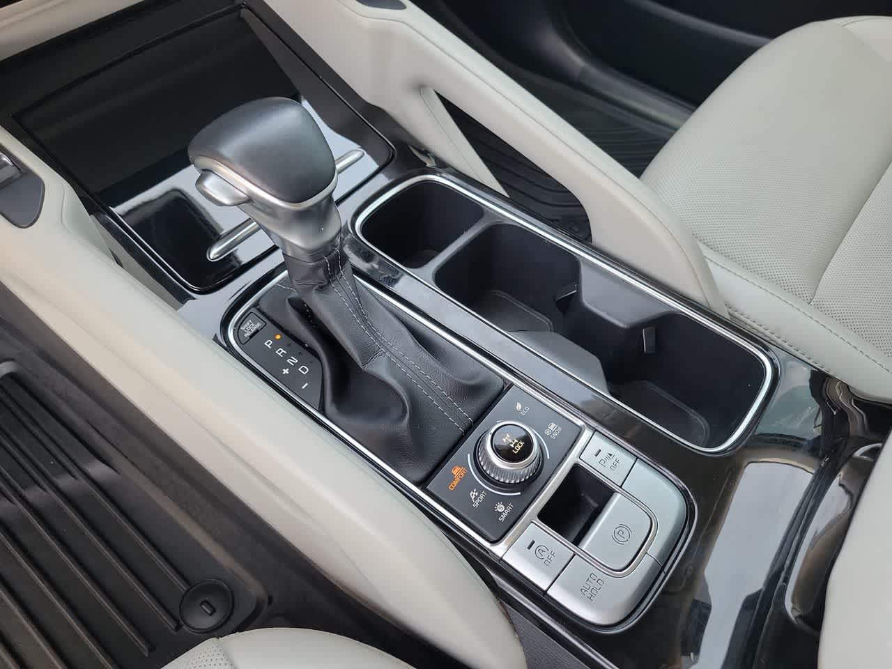 2022 Kia Telluride S 25