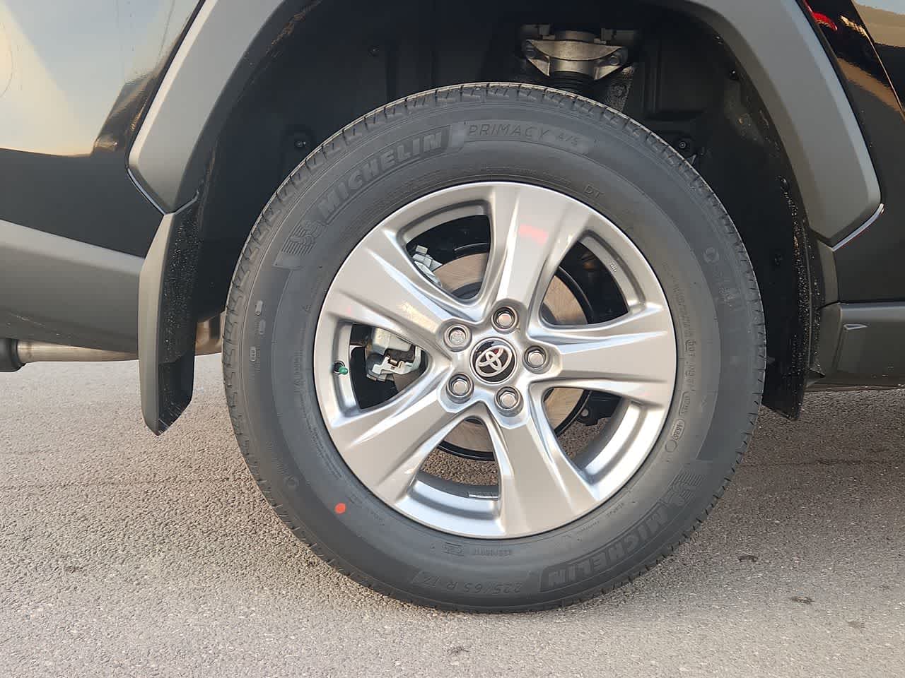 Thumbnail: 2025 Toyota RAV4 - 12