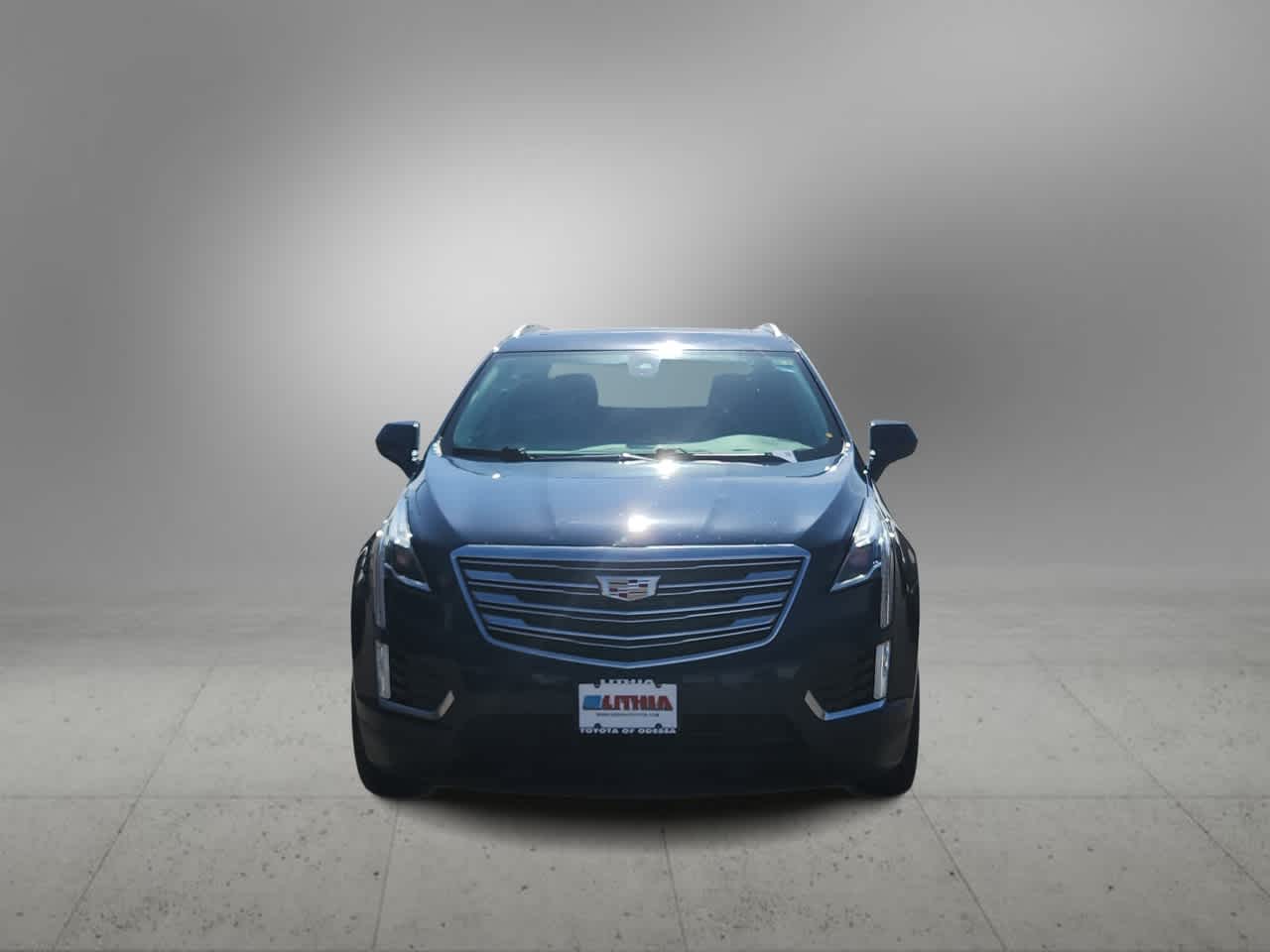 Thumbnail: 2017 Cadillac XT5 - 3