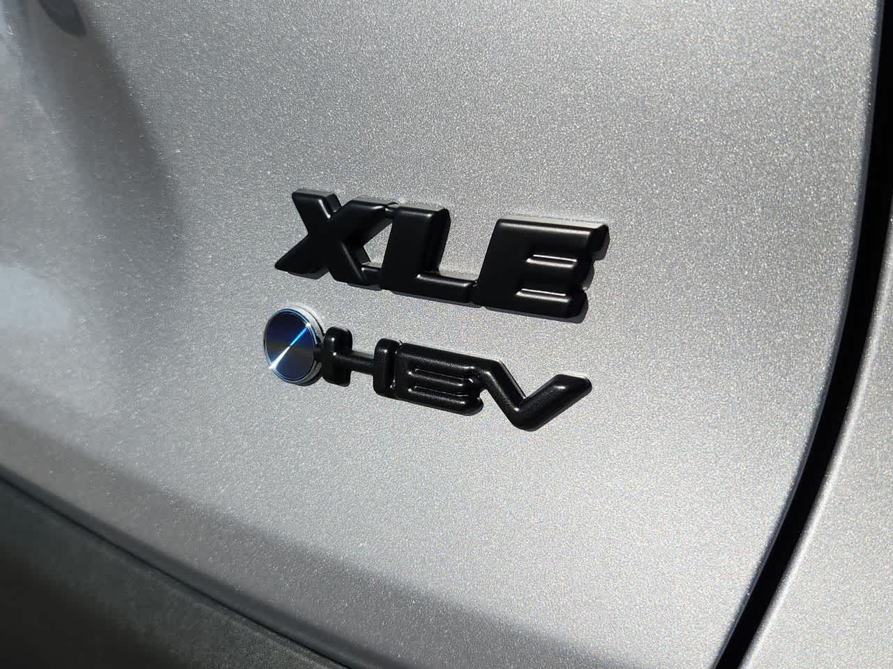 Thumbnail: 2025 Toyota RAV4 - 11