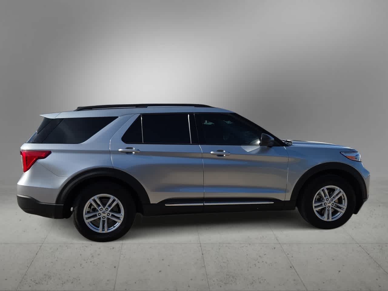 Thumbnail: 2023 Ford Explorer - 9