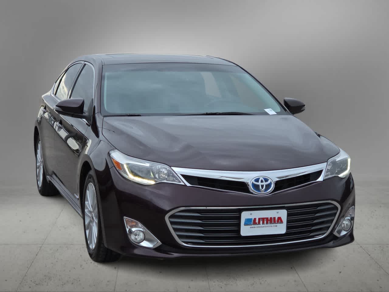 Thumbnail: 2013 Toyota Avalon - 3