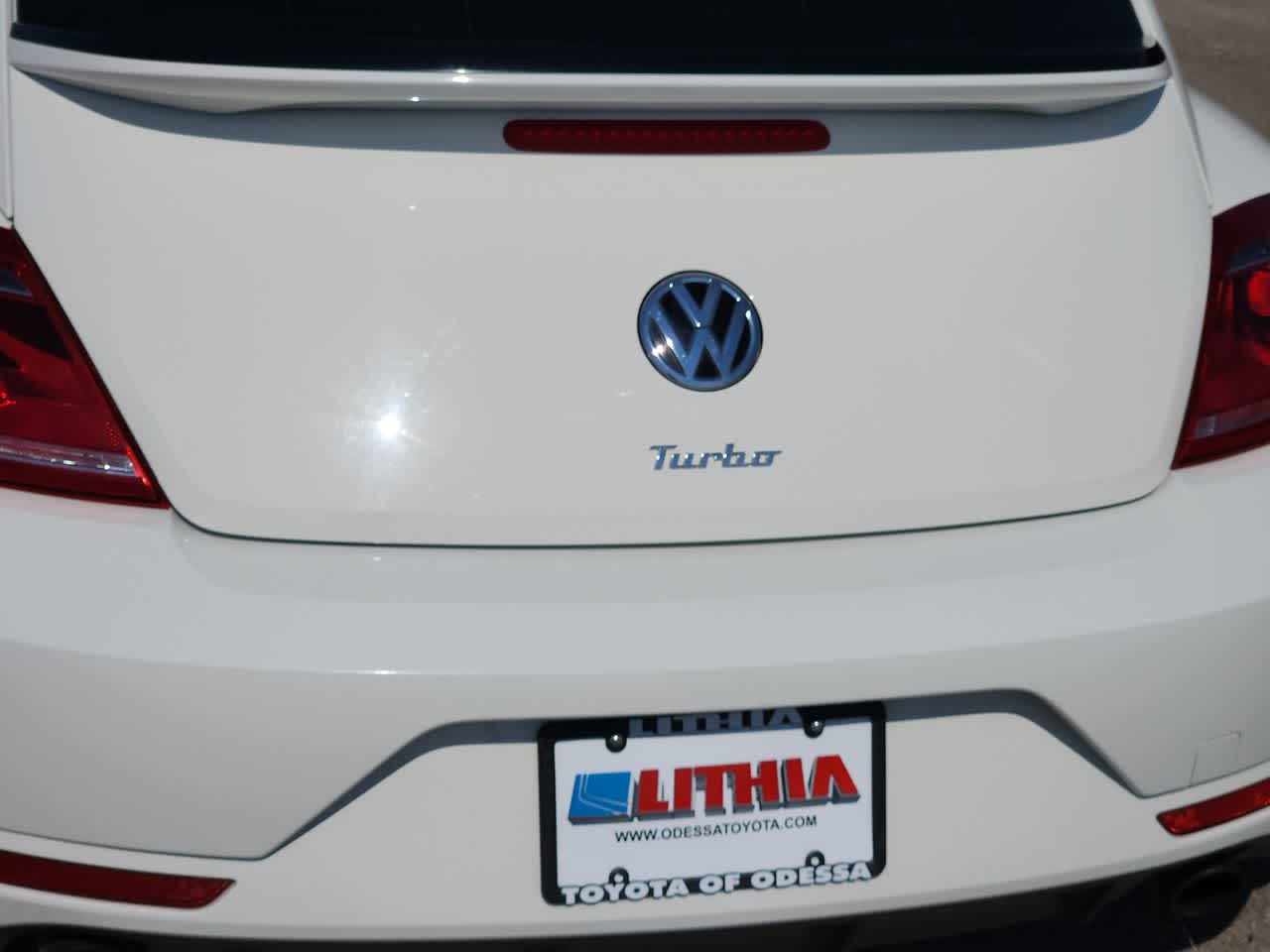 Thumbnail: 2013 Volkswagen Beetle - 11