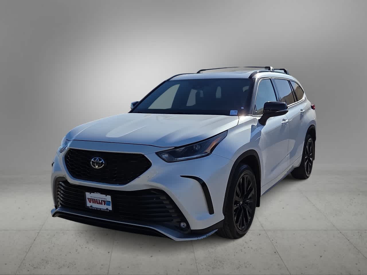 Thumbnail: 2023 Toyota Highlander - 1