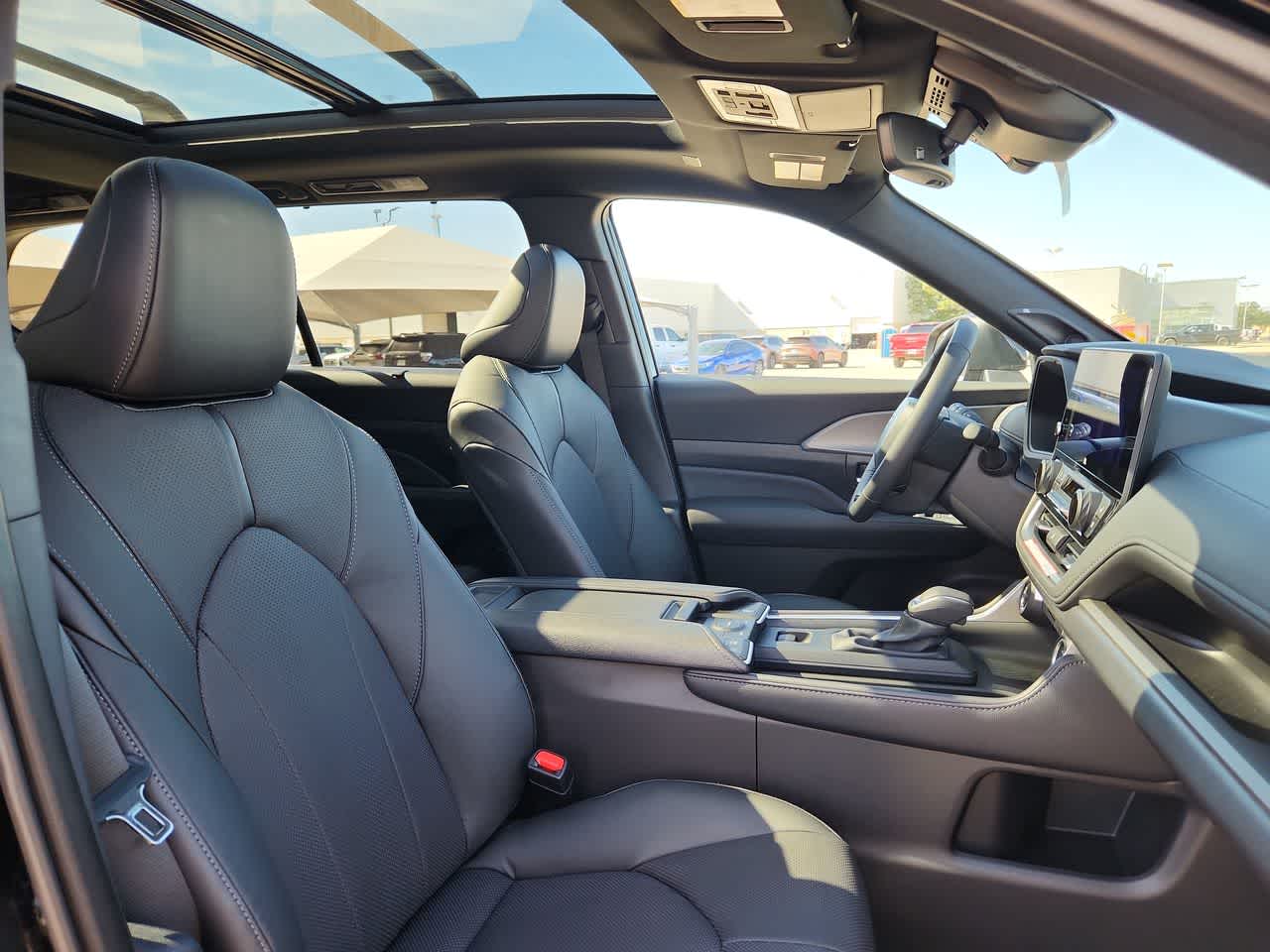 Thumbnail: 2026 Toyota Grand Highlander - 18
