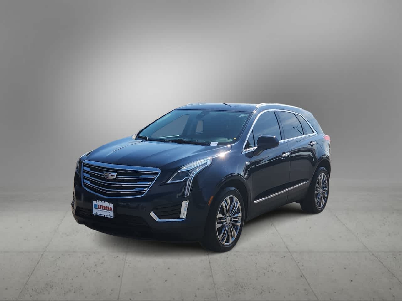 Thumbnail: 2017 Cadillac XT5 - 4