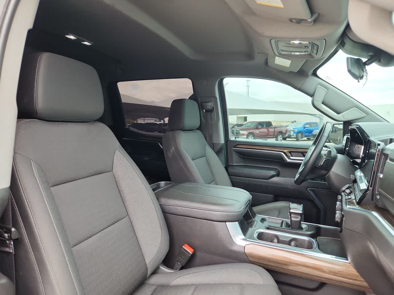 Thumbnail: 2023 Chevrolet Silverado 1500 - 18