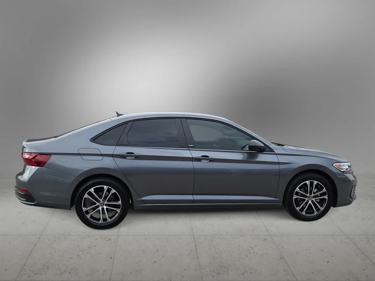 Thumbnail: 2024 Volkswagen Jetta - 9