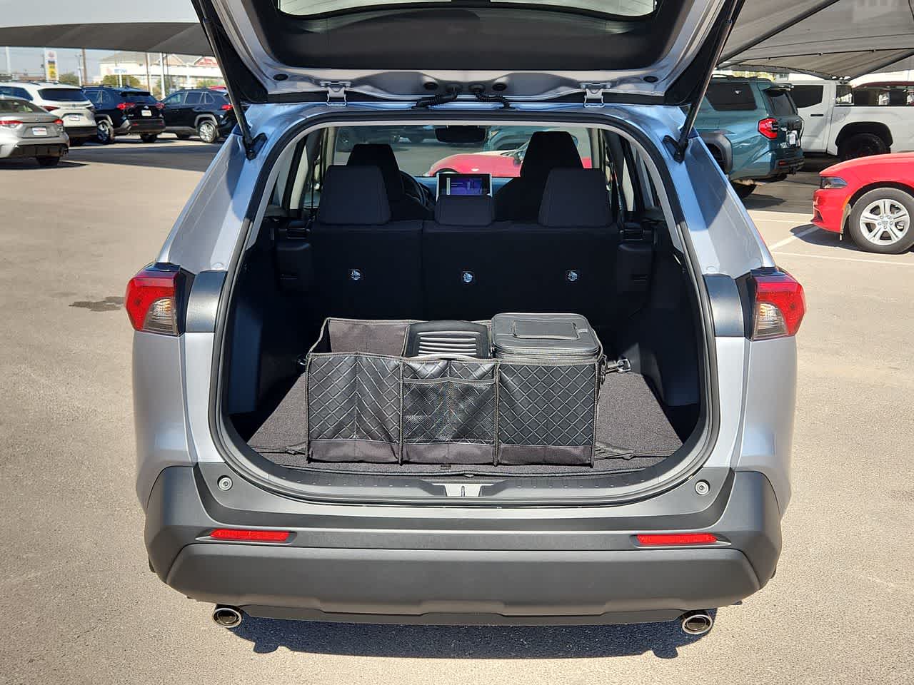 Thumbnail: 2025 Toyota RAV4 - 23