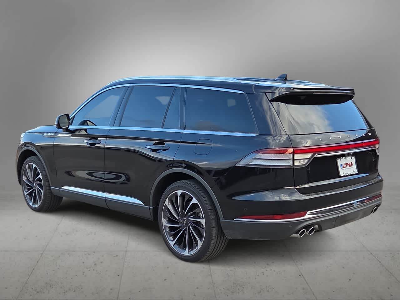 Thumbnail: 2024 Lincoln Aviator - 6