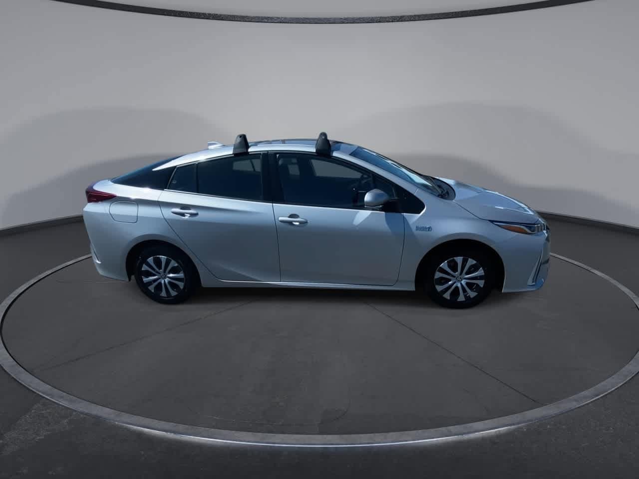 Thumbnail: 2022 Toyota Prius Prime - 9