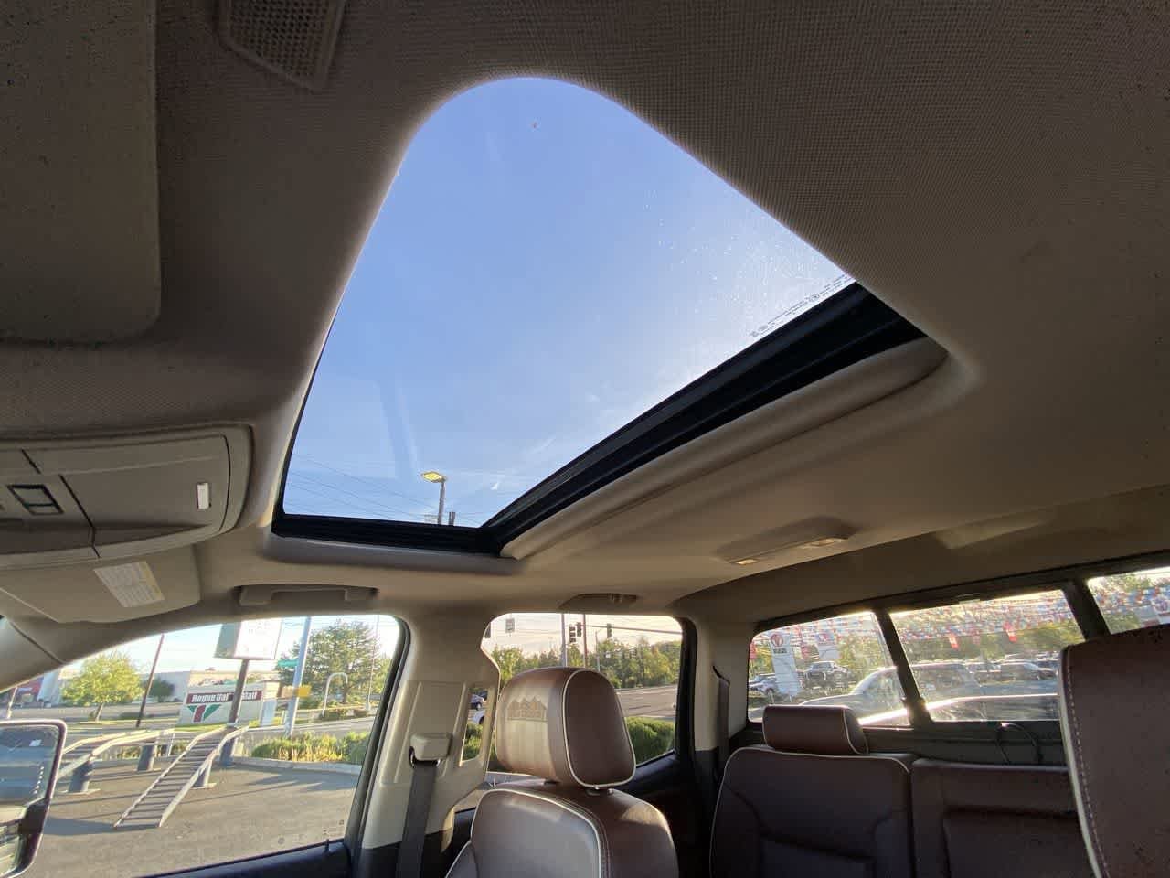 Thumbnail: 2019 Chevrolet Silverado 2500 - 22