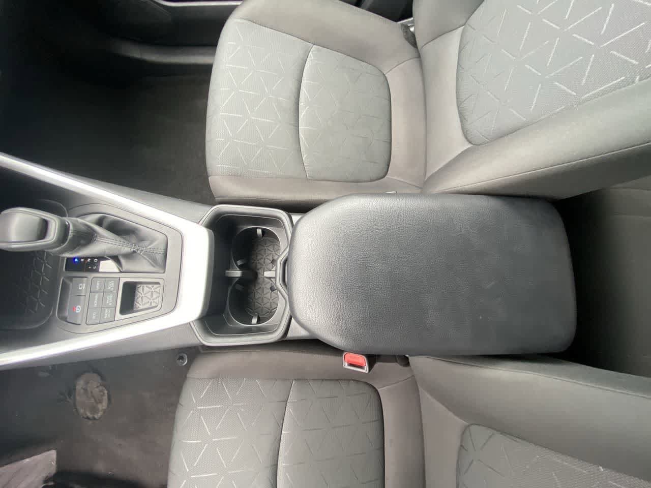 Thumbnail: 2023 Toyota RAV4 - 20