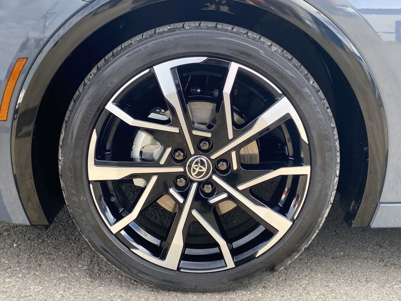 Thumbnail: 2024 Toyota Prius Prime - 10