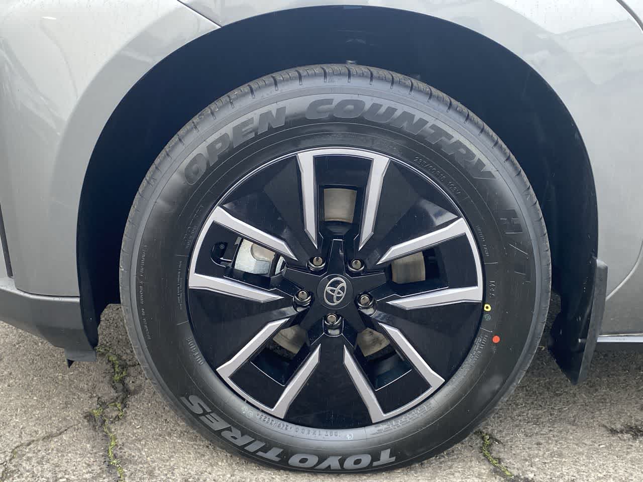 Thumbnail: 2026 Toyota bZ - 10