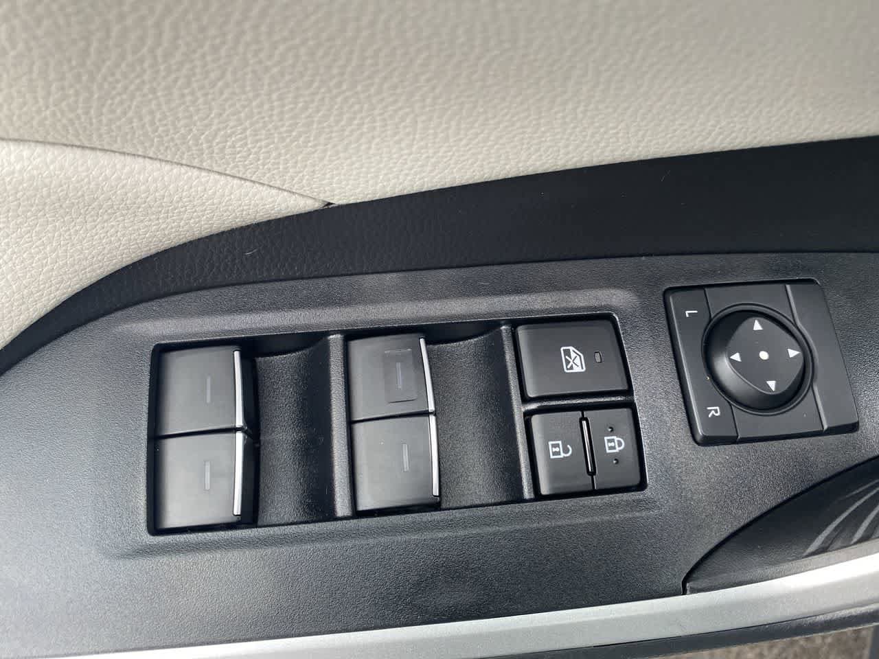 Thumbnail: 2023 Toyota RAV4 - 13