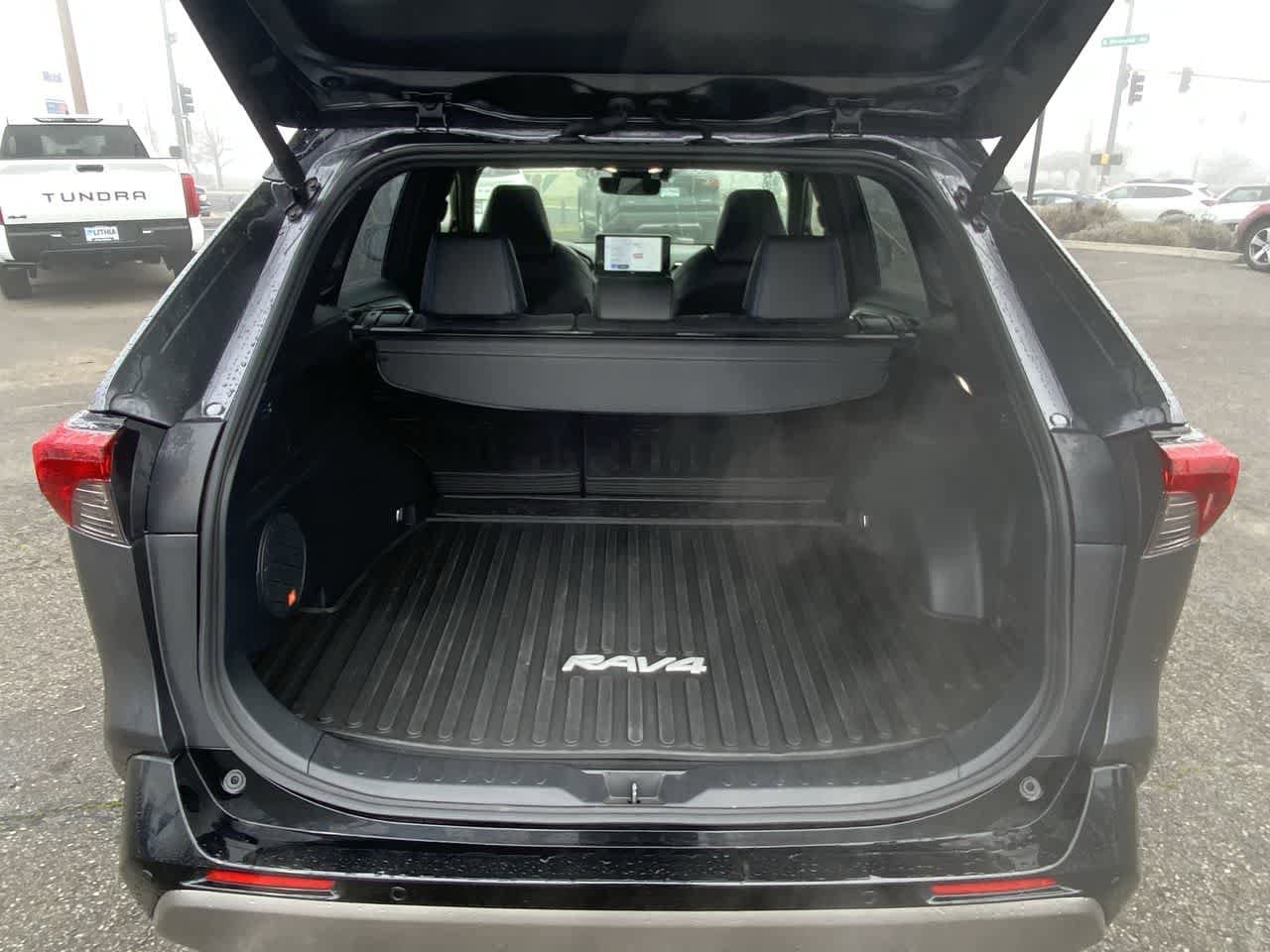 Thumbnail: 2024 Toyota RAV4 - 23